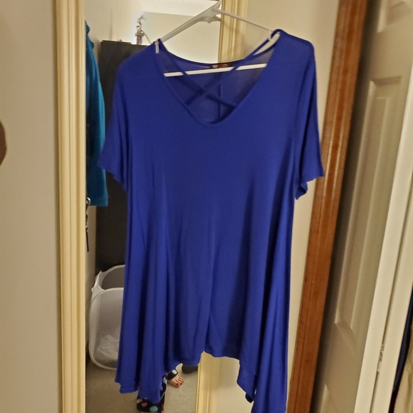 Summer top - Picture 1 of 3